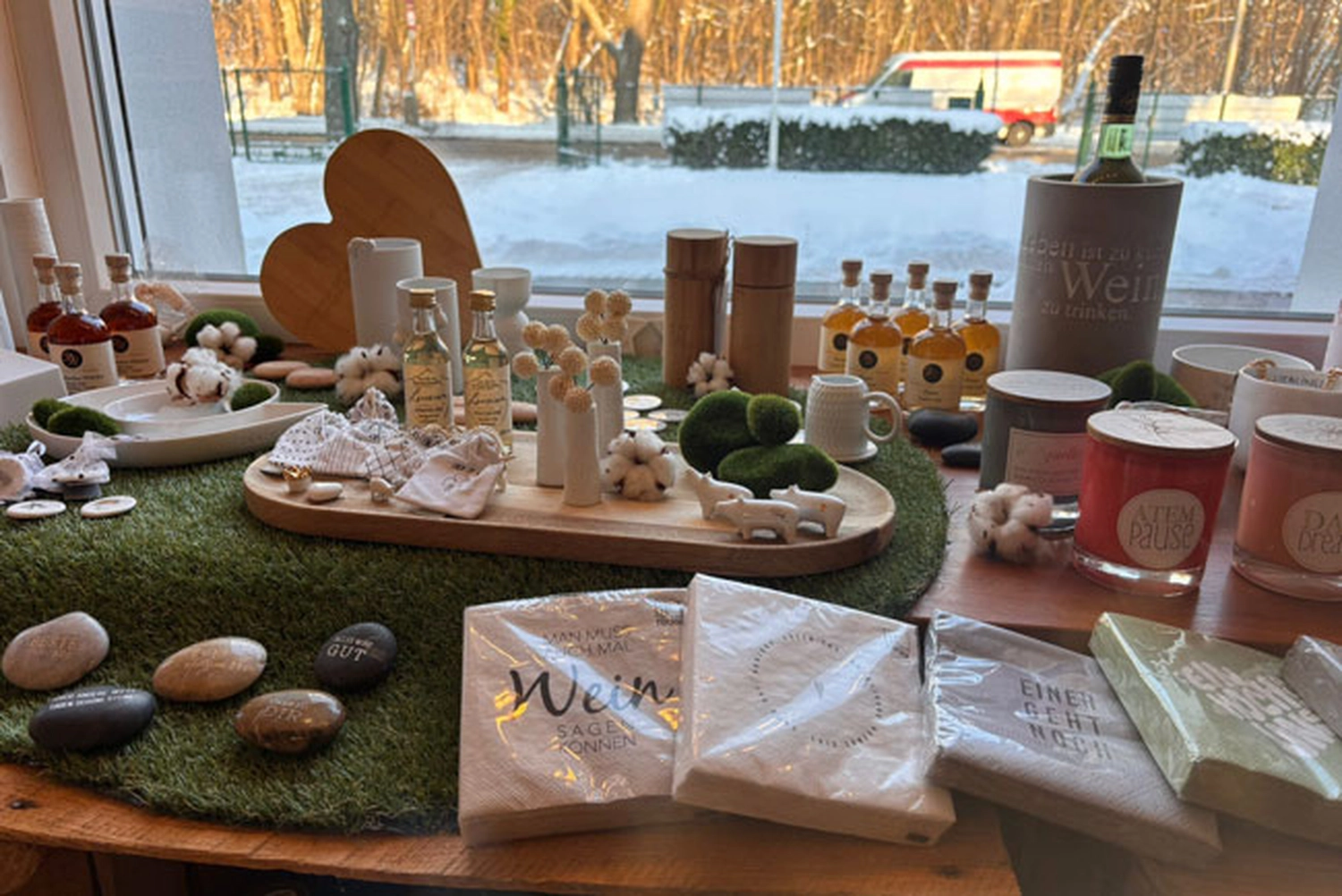 Bauer Zorn - Der Hofladen - Esstisch